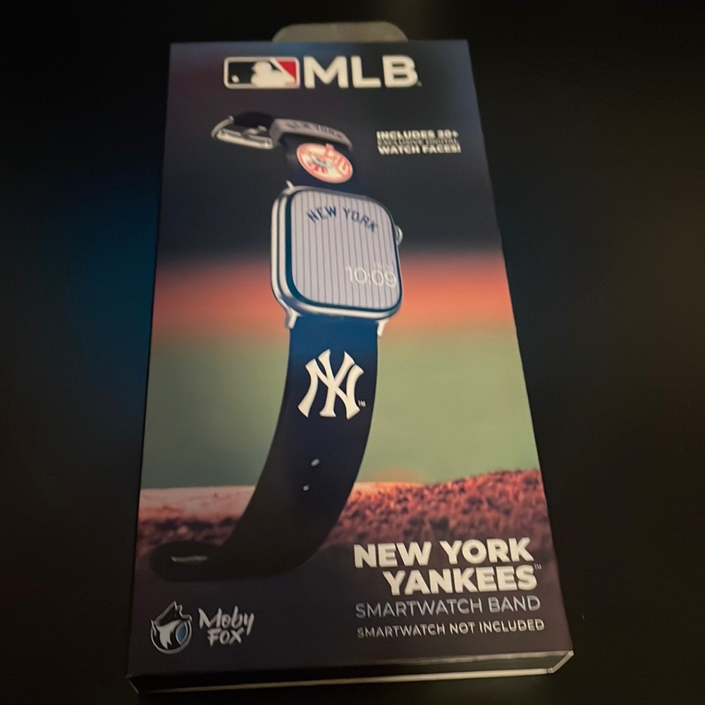 MLB Smartphone Band NEW